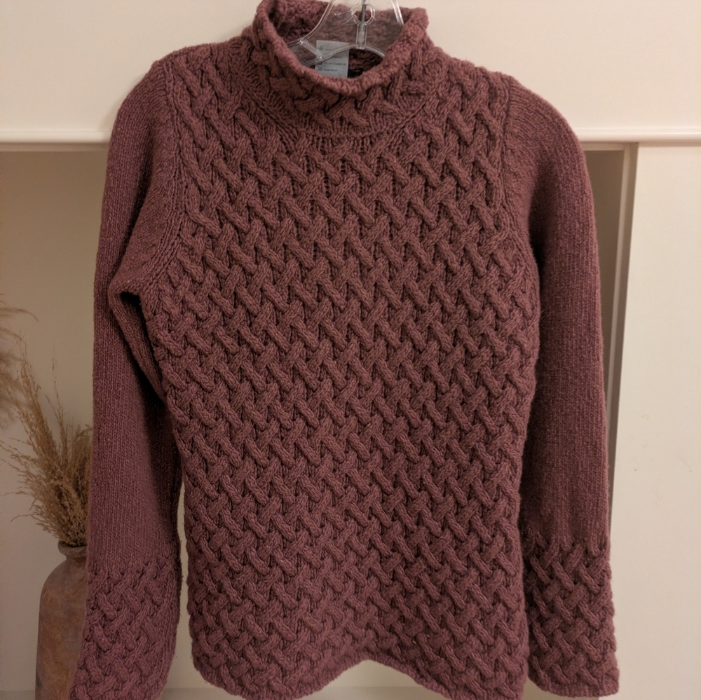 Women's Cable Knit Sweater - Mauve
